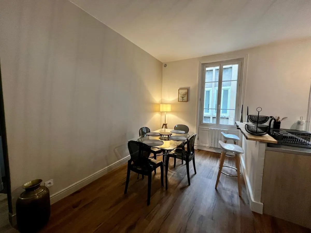 Promenades / 1 Chambre / Neuf Roanne France